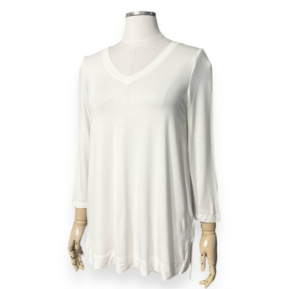 LIVERPOOL V Neck Three-Quarter Sleeve Knit Top